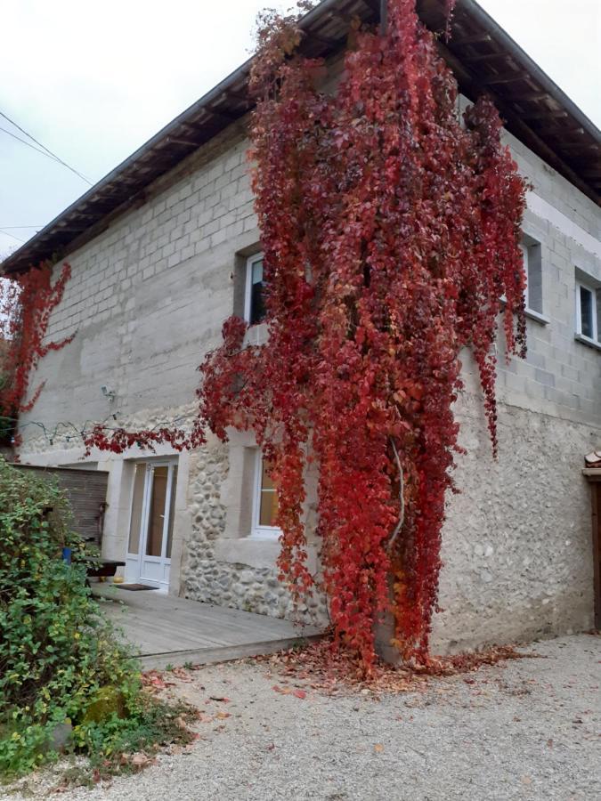 Okami Du Vercors Saint-Laurent-en-Royans Bagian luar foto
